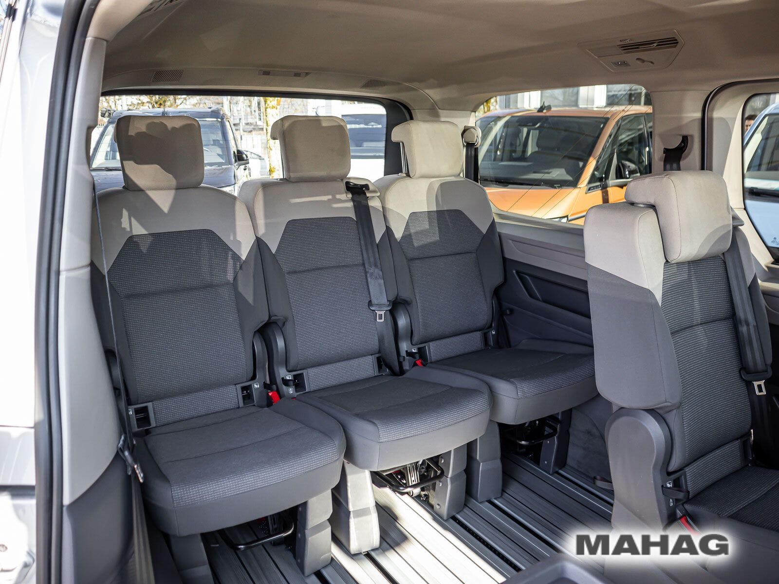 Fahrzeugabbildung Volkswagen Multivan Langversion 2.0 TSI
