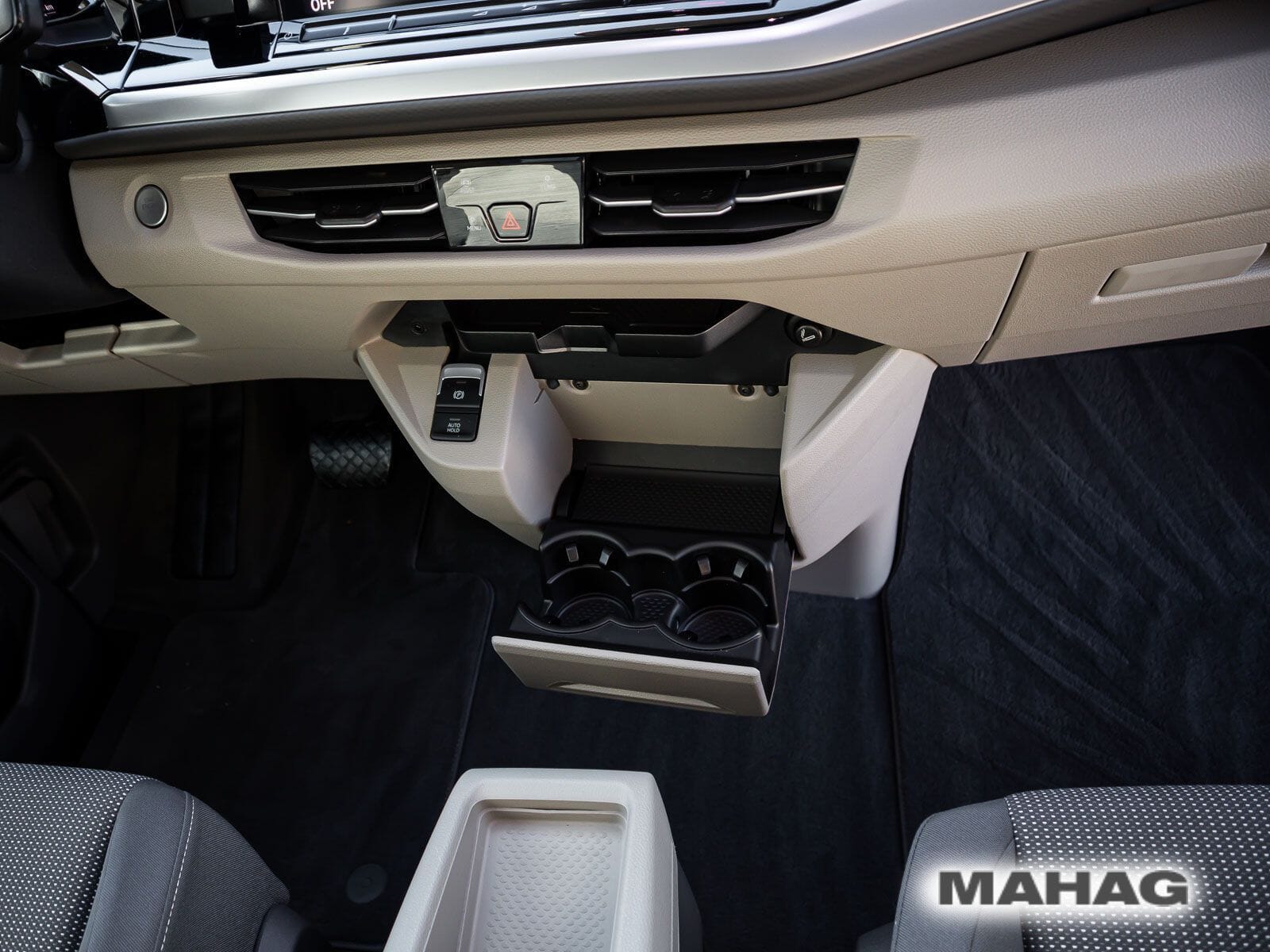 Fahrzeugabbildung Volkswagen Multivan Langversion Life 2.0 TDI