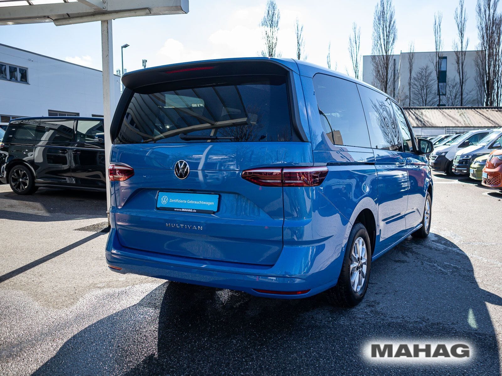 Fahrzeugabbildung Volkswagen Multivan Langversion Life 2.0 TDI