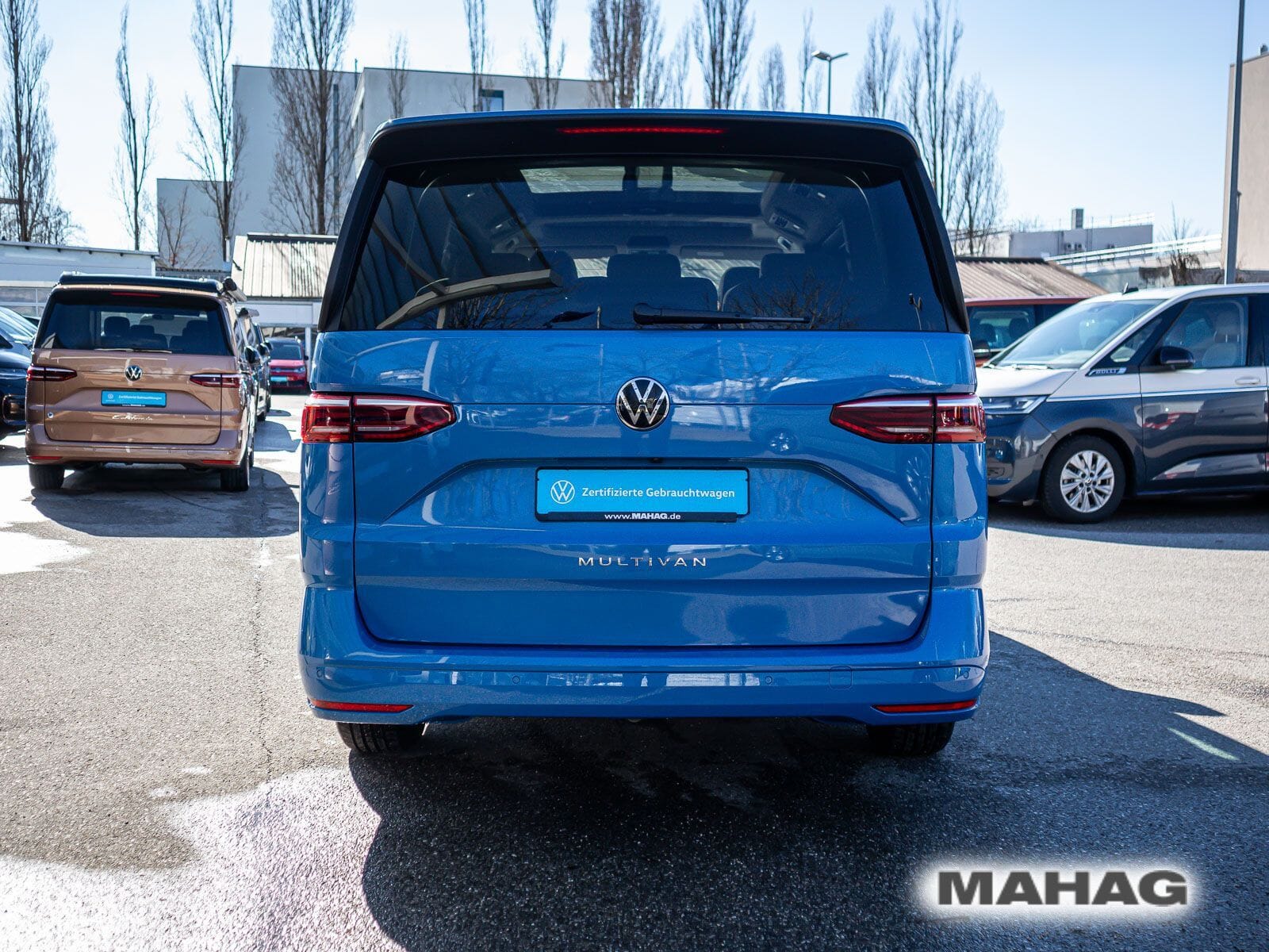 Fahrzeugabbildung Volkswagen Multivan Langversion Life 2.0 TDI