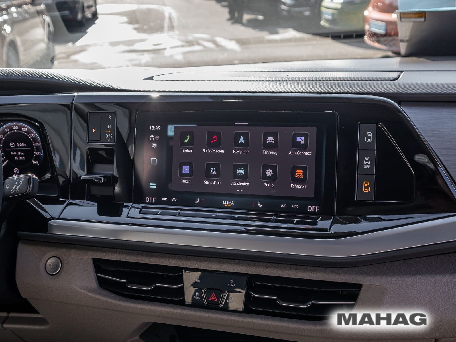 Fahrzeugabbildung Volkswagen Multivan Langversion Life "Edition" 2.0 TDI