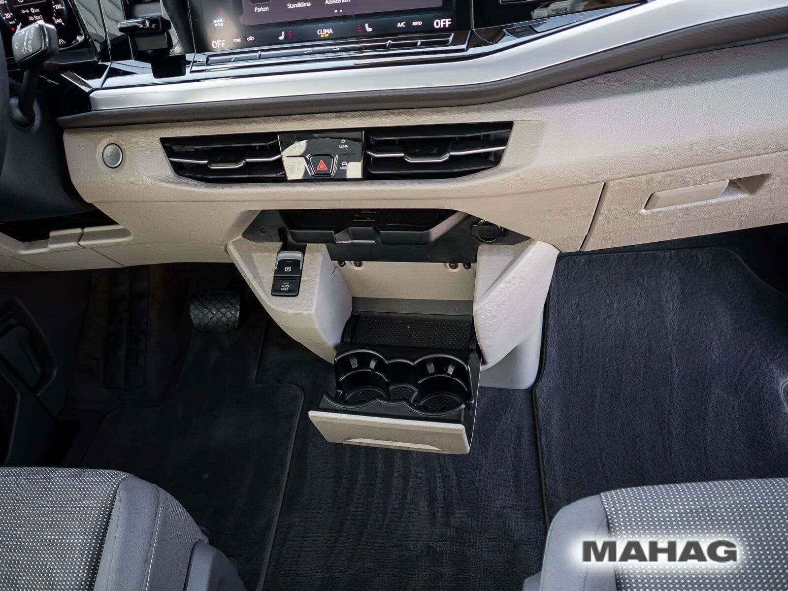 Fahrzeugabbildung Volkswagen Multivan Langversion Life "Edition" 2.0 TDI