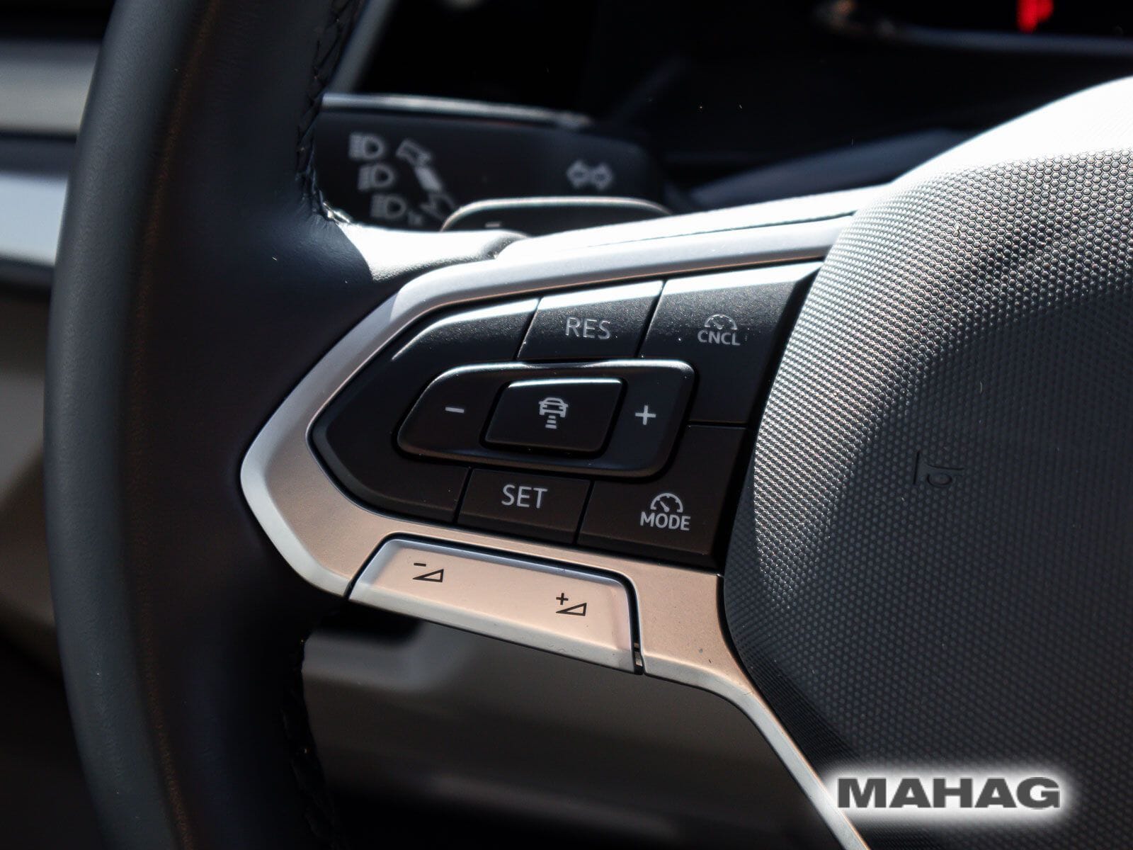 Fahrzeugabbildung Volkswagen Multivan Langversion Life "Edition" 2.0 TDI