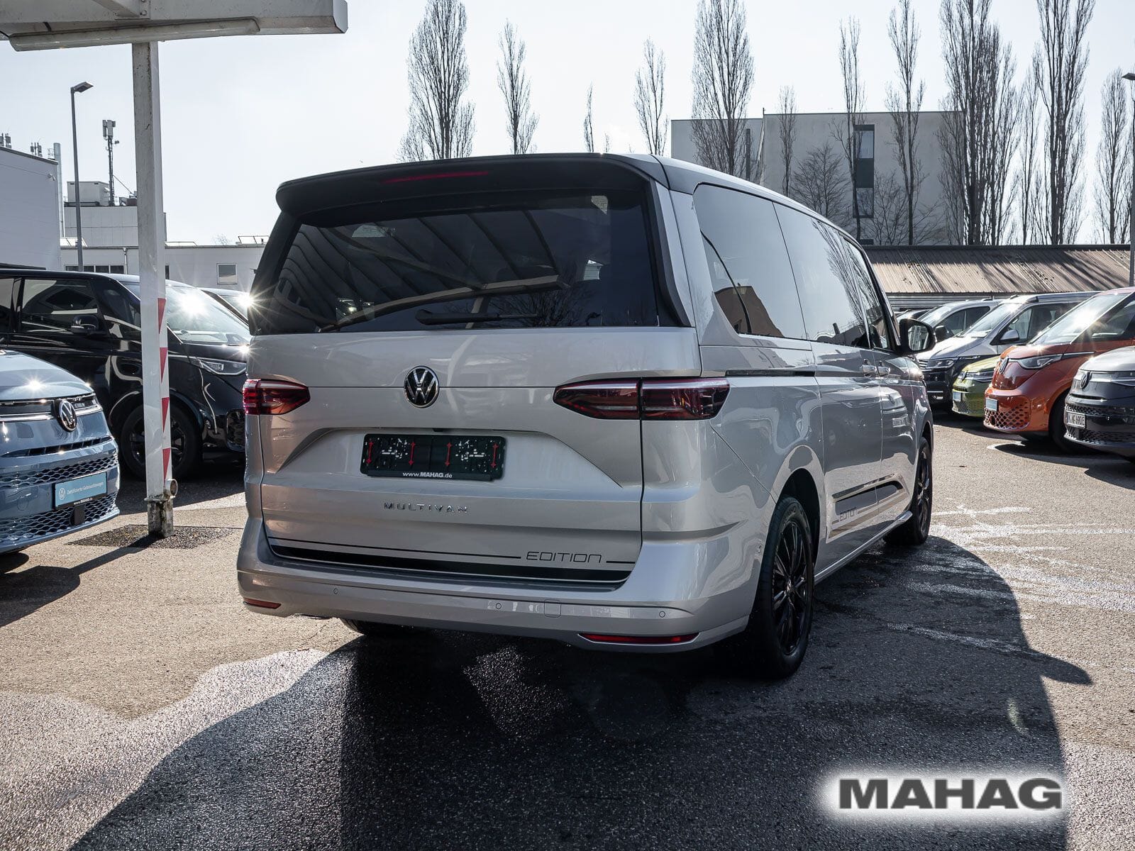Fahrzeugabbildung Volkswagen Multivan Langversion Life "Edition" 2.0 TDI