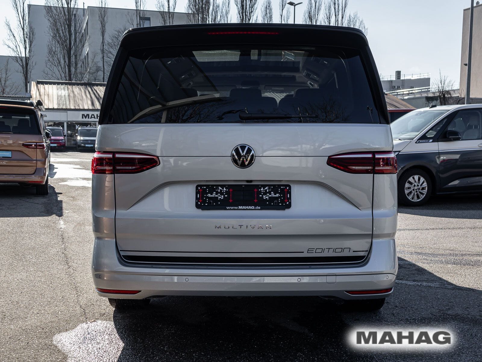 Fahrzeugabbildung Volkswagen Multivan Langversion Life "Edition" 2.0 TDI