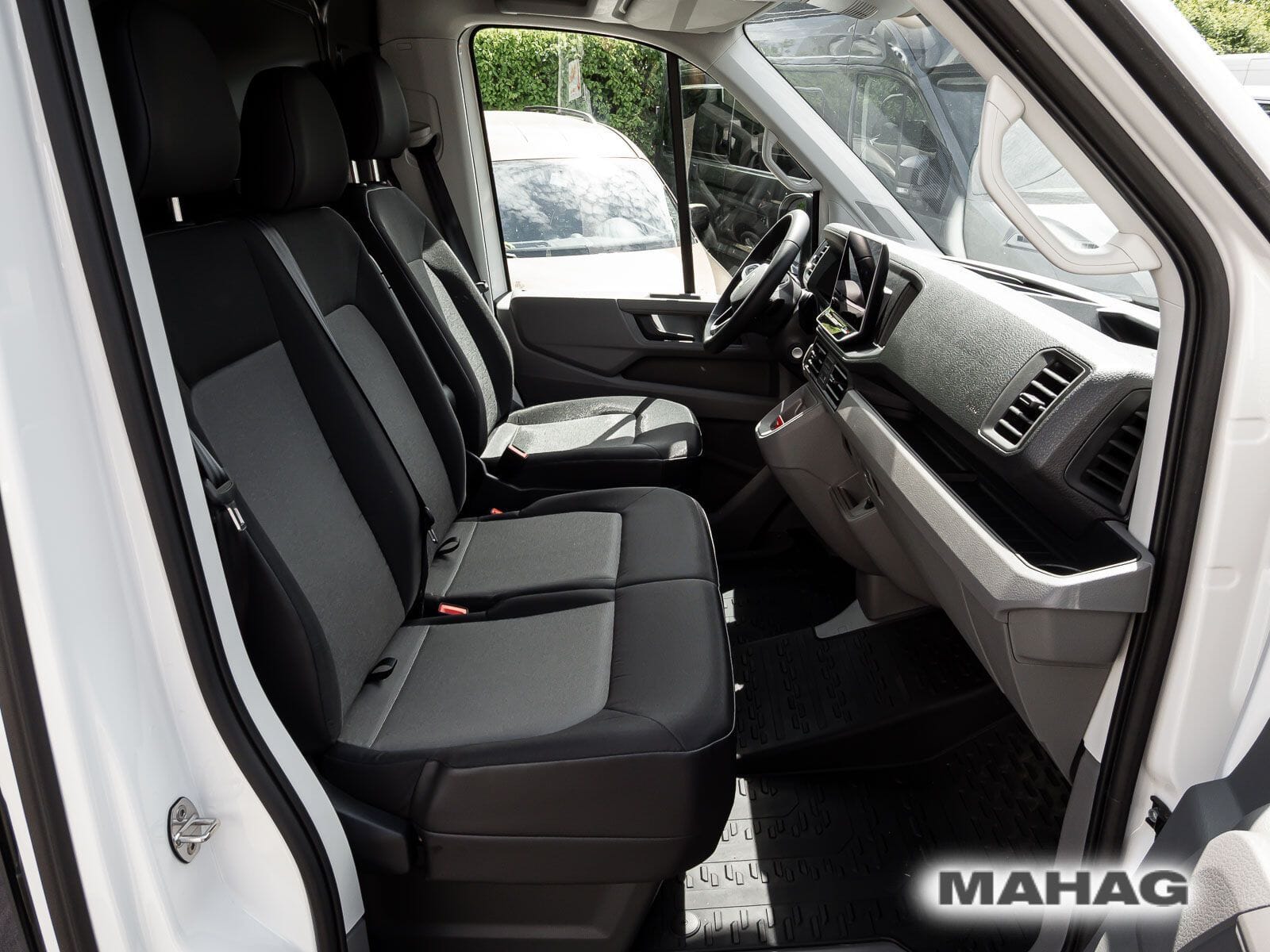Fahrzeugabbildung Volkswagen Crafter 35 Kasten 2,0 l 103 kW Frontantr ieb 8-G