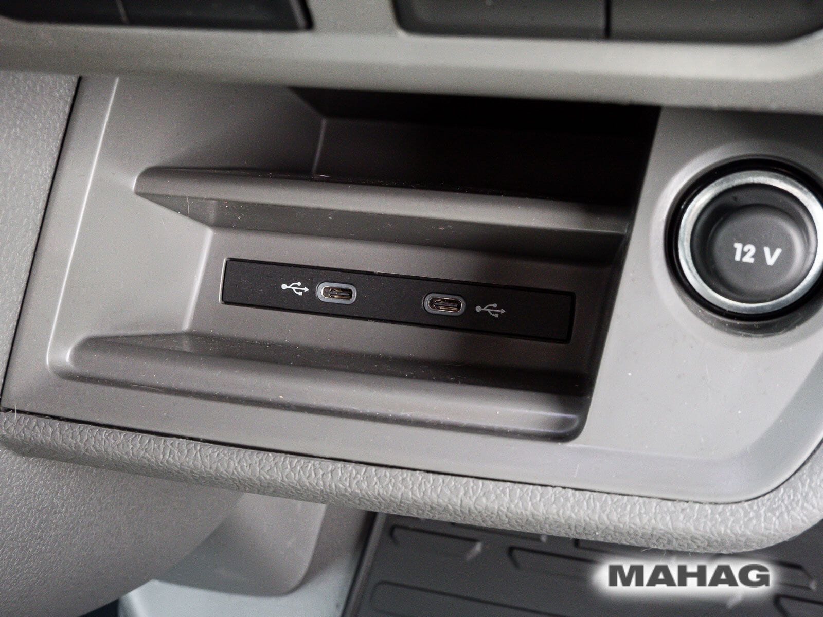 Fahrzeugabbildung Volkswagen Crafter 35 Kasten 2,0 l 103 kW Frontantr ieb 8-G
