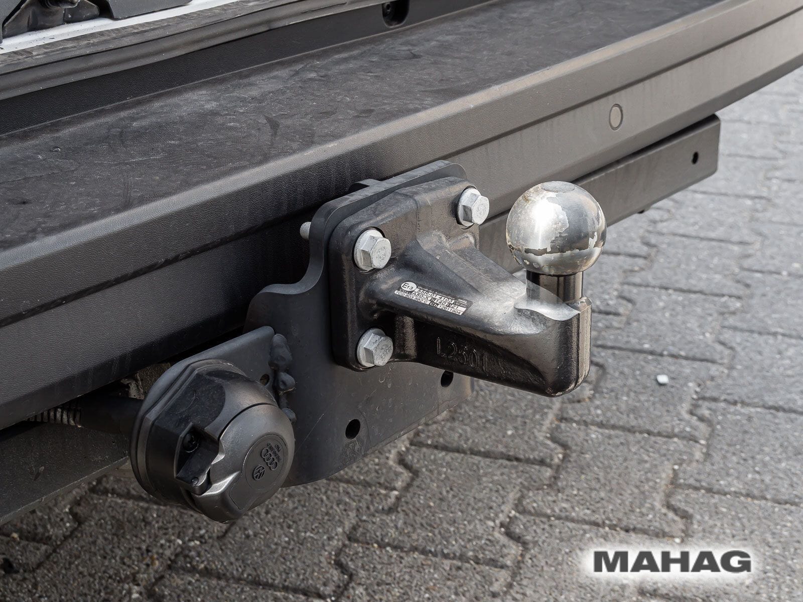 Fahrzeugabbildung Volkswagen Crafter 35 Kasten 2,0 l 103 kW Frontantr ieb 8-G