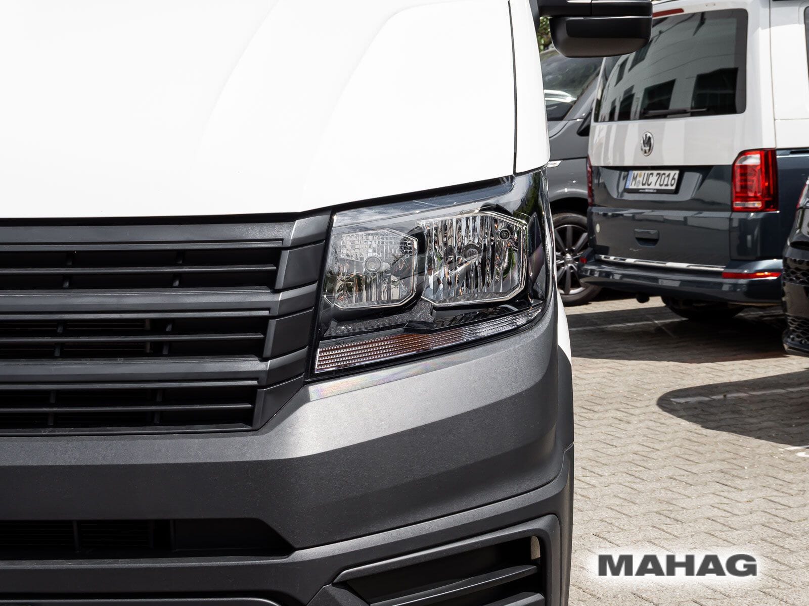 Fahrzeugabbildung Volkswagen Crafter 35 Kasten 2,0 l 103 kW Frontantr ieb 8-G