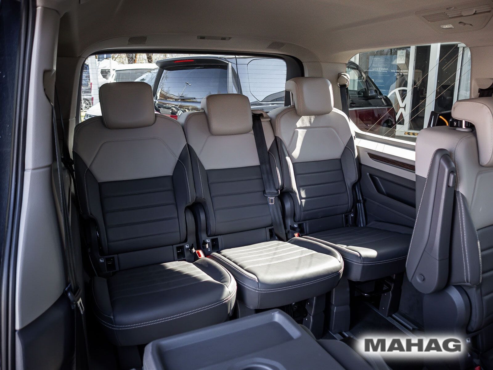 Fahrzeugabbildung Volkswagen Multivan Langversion Style