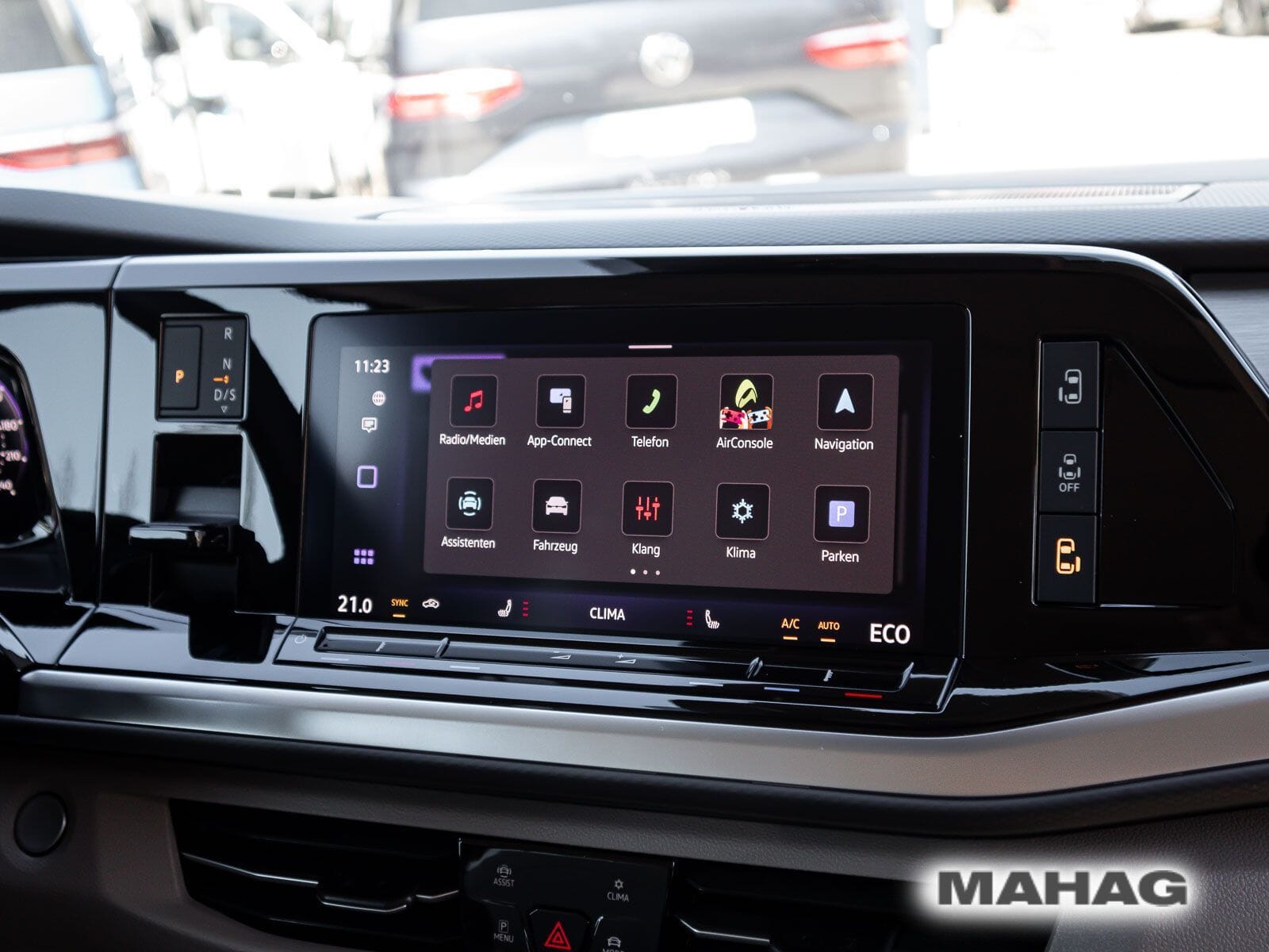 Fahrzeugabbildung Volkswagen Multivan Life130 kW eHybrid 4MOTION LÜ