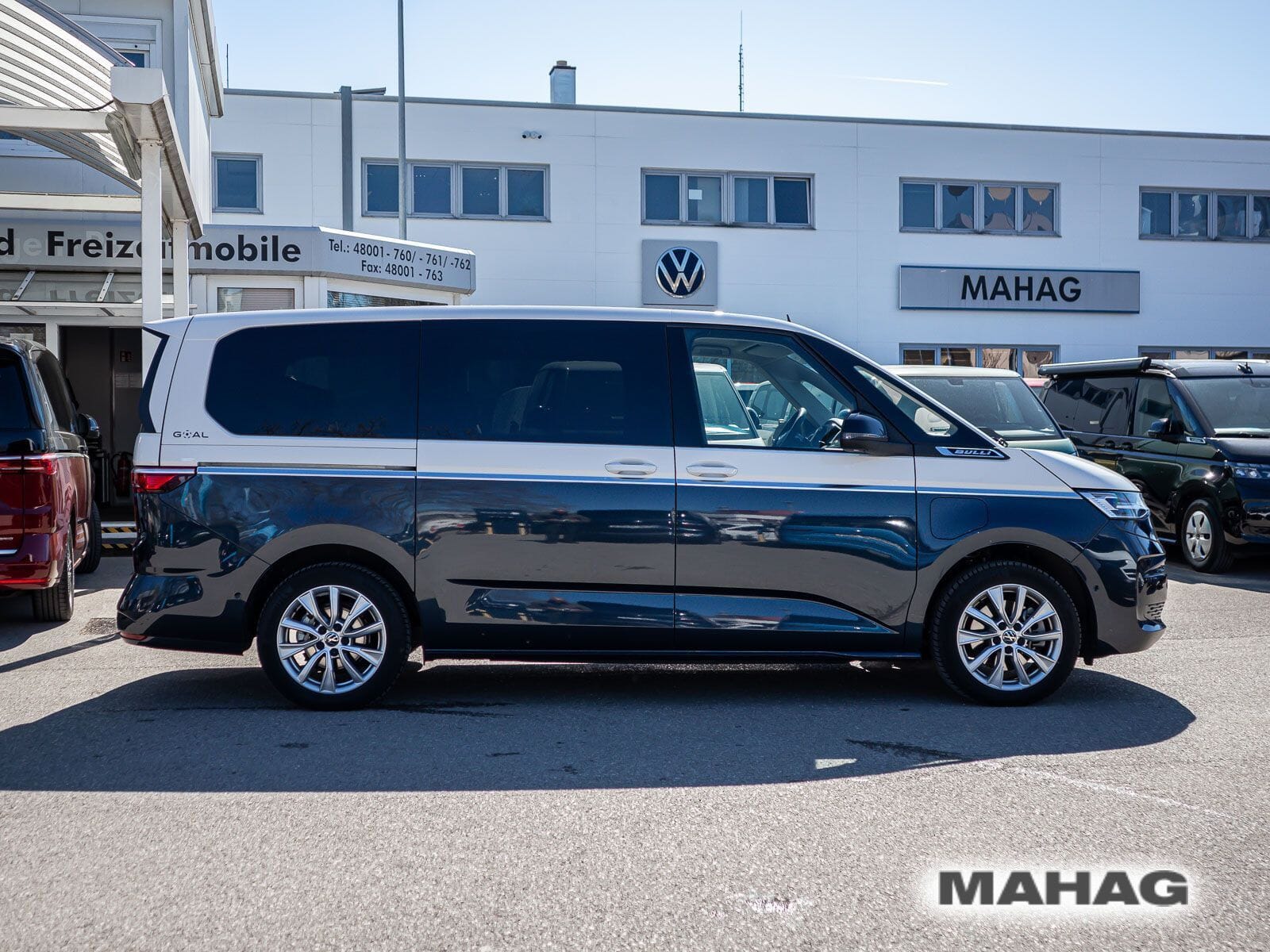 Fahrzeugabbildung Volkswagen Multivan Life130 kW eHybrid 4MOTION LÜ
