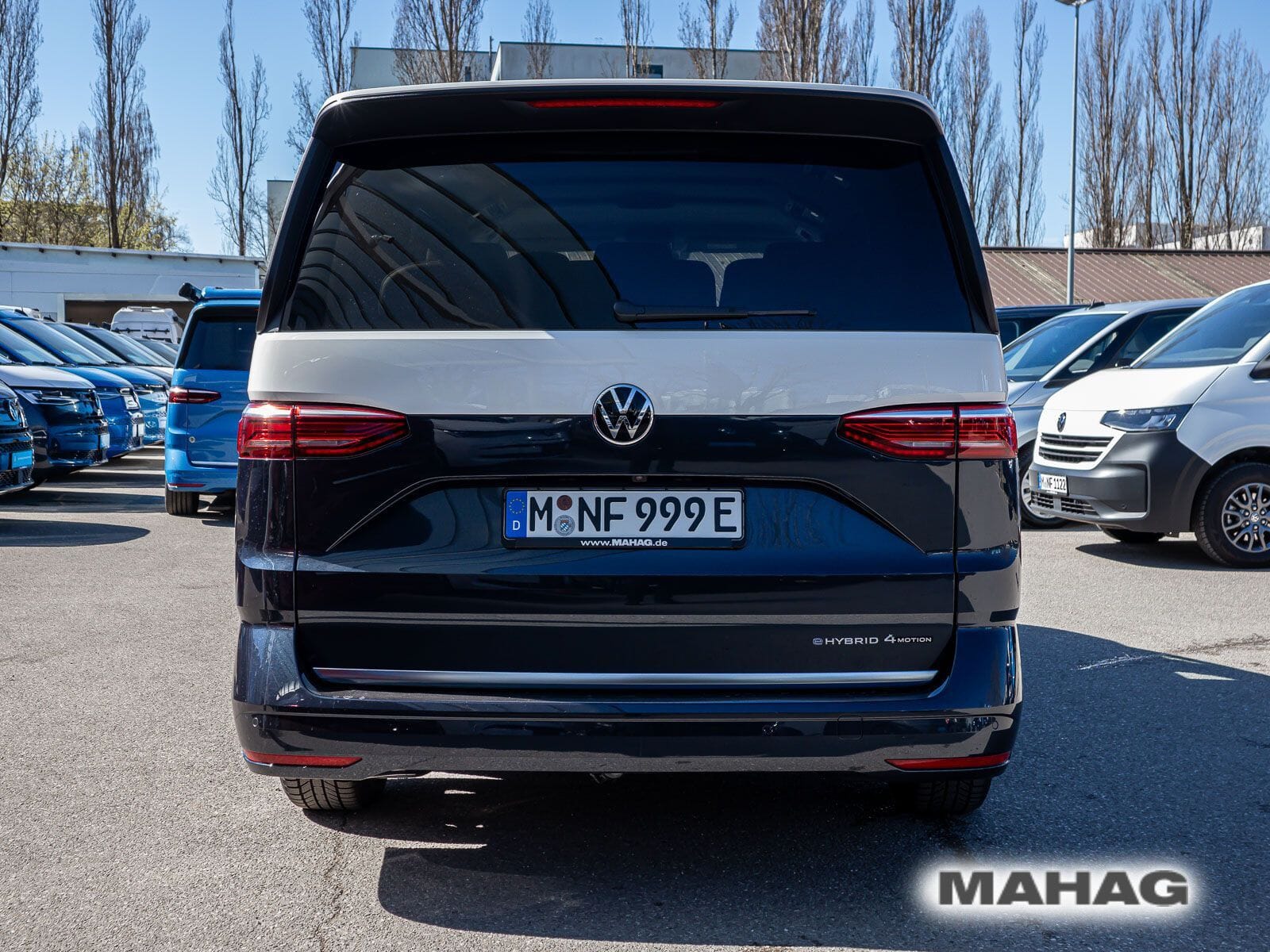 Fahrzeugabbildung Volkswagen Multivan Life130 kW eHybrid 4MOTION LÜ