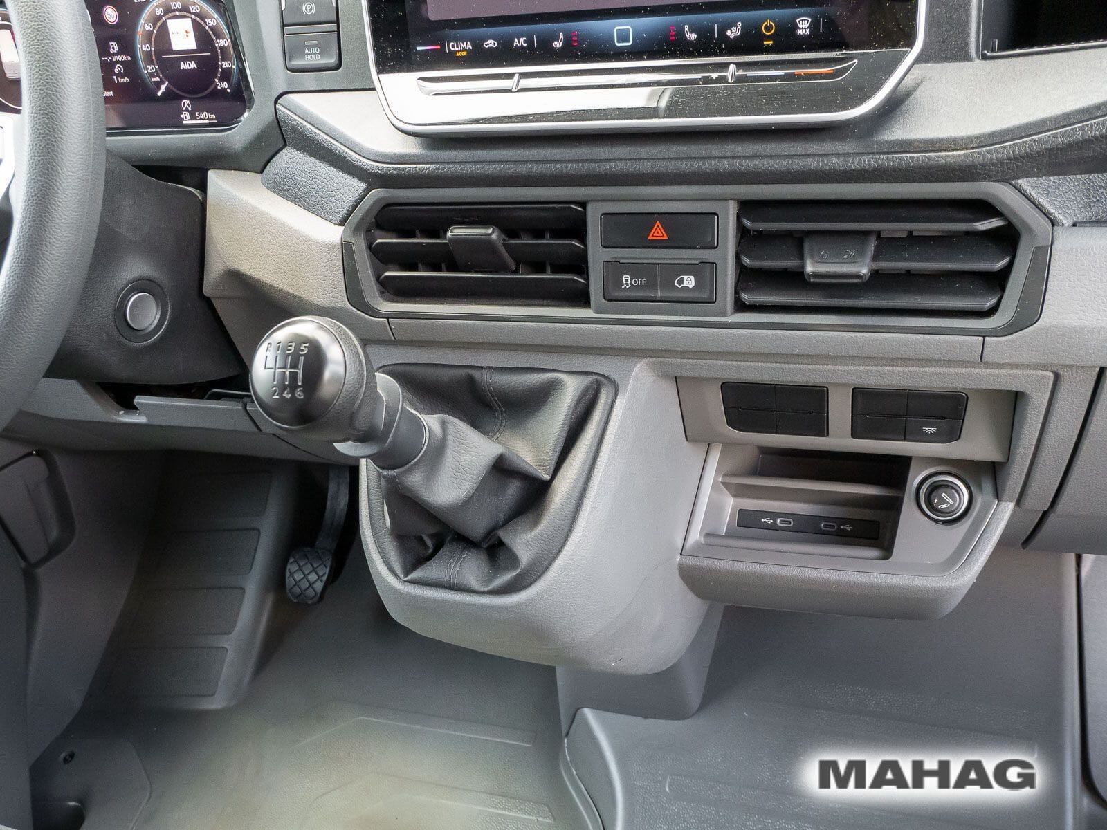 Fahrzeugabbildung Volkswagen Crafter Kasten mittlerer Radstand