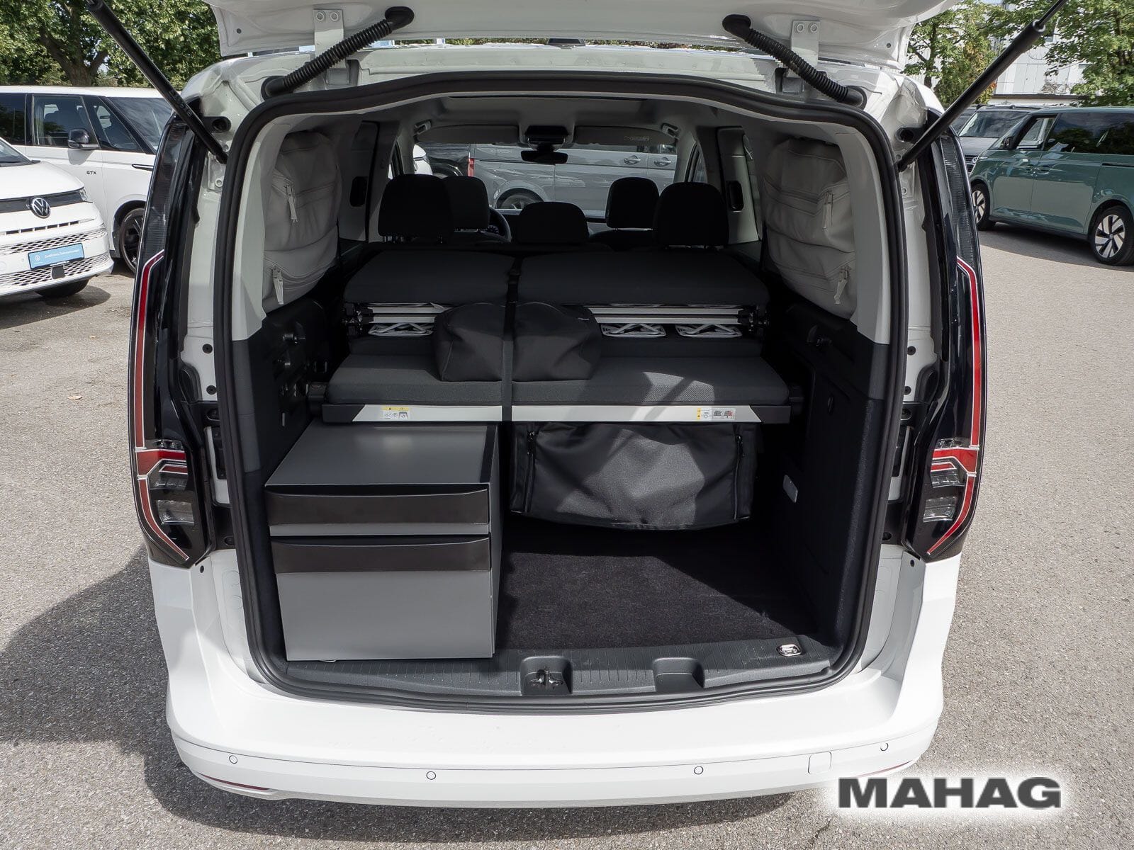 Fahrzeugabbildung Volkswagen Caddy Maxi California