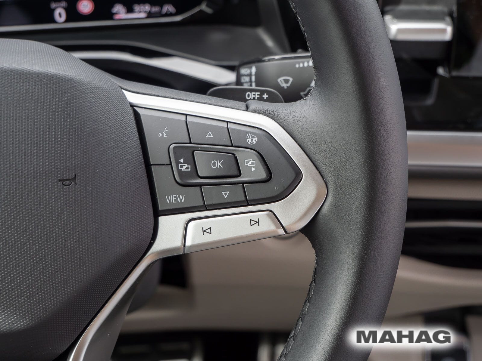 Fahrzeugabbildung Volkswagen Multivan Langversion Style 1.5 TSI Hybrid