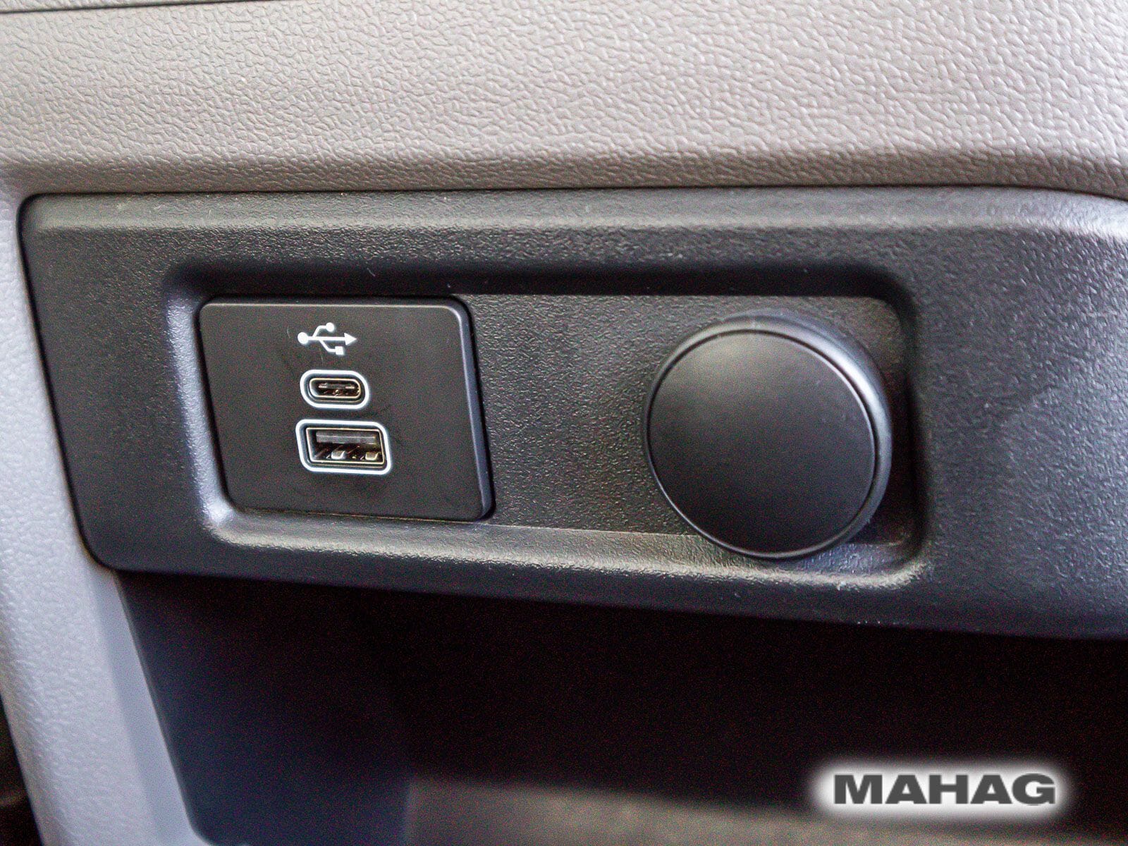 Fahrzeugabbildung Volkswagen Caravelle Life 8AG KR Life