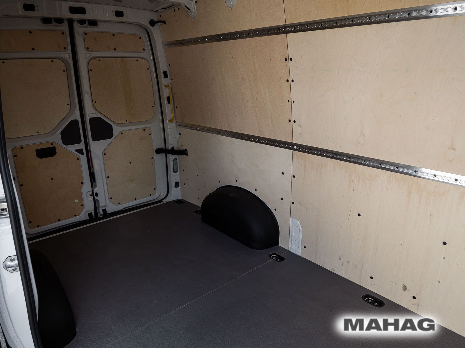 Fahrzeugabbildung Volkswagen Crafter 35 Kasten 2,0 l 103 kW Frontantr ieb 8-G