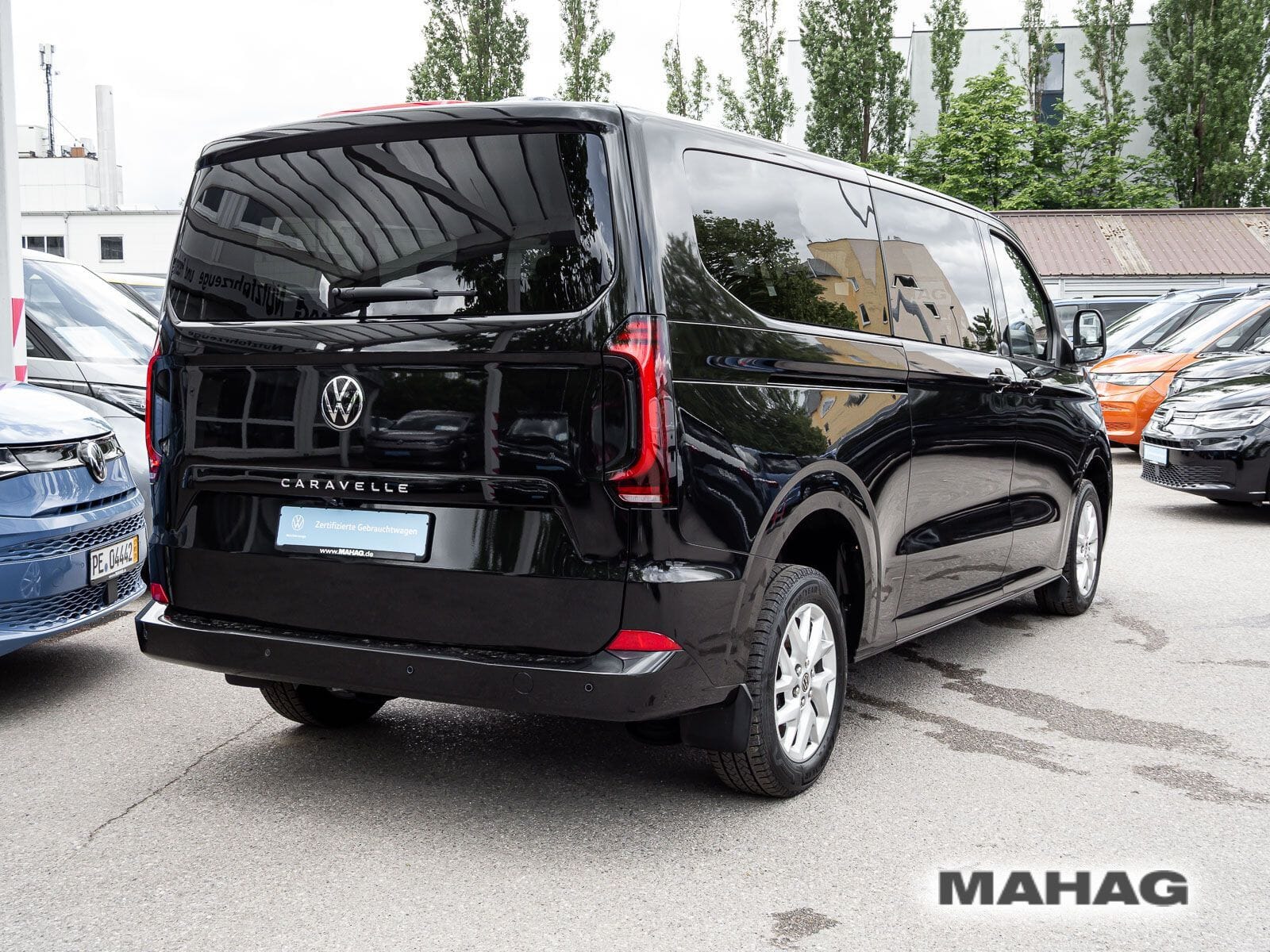 Fahrzeugabbildung Volkswagen Caravelle langer Radstand Style