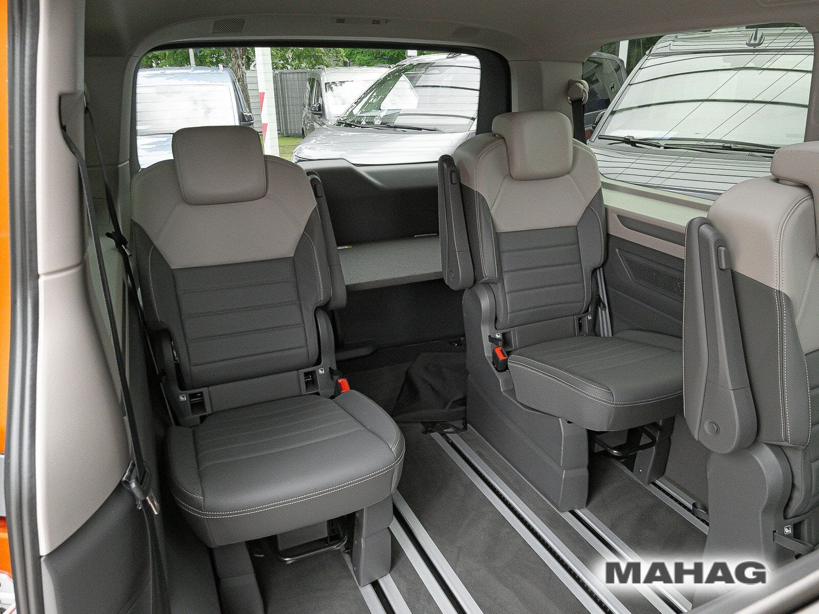 Fahrzeugabbildung Volkswagen Multivan Langversion Style Hybrid 4Motion