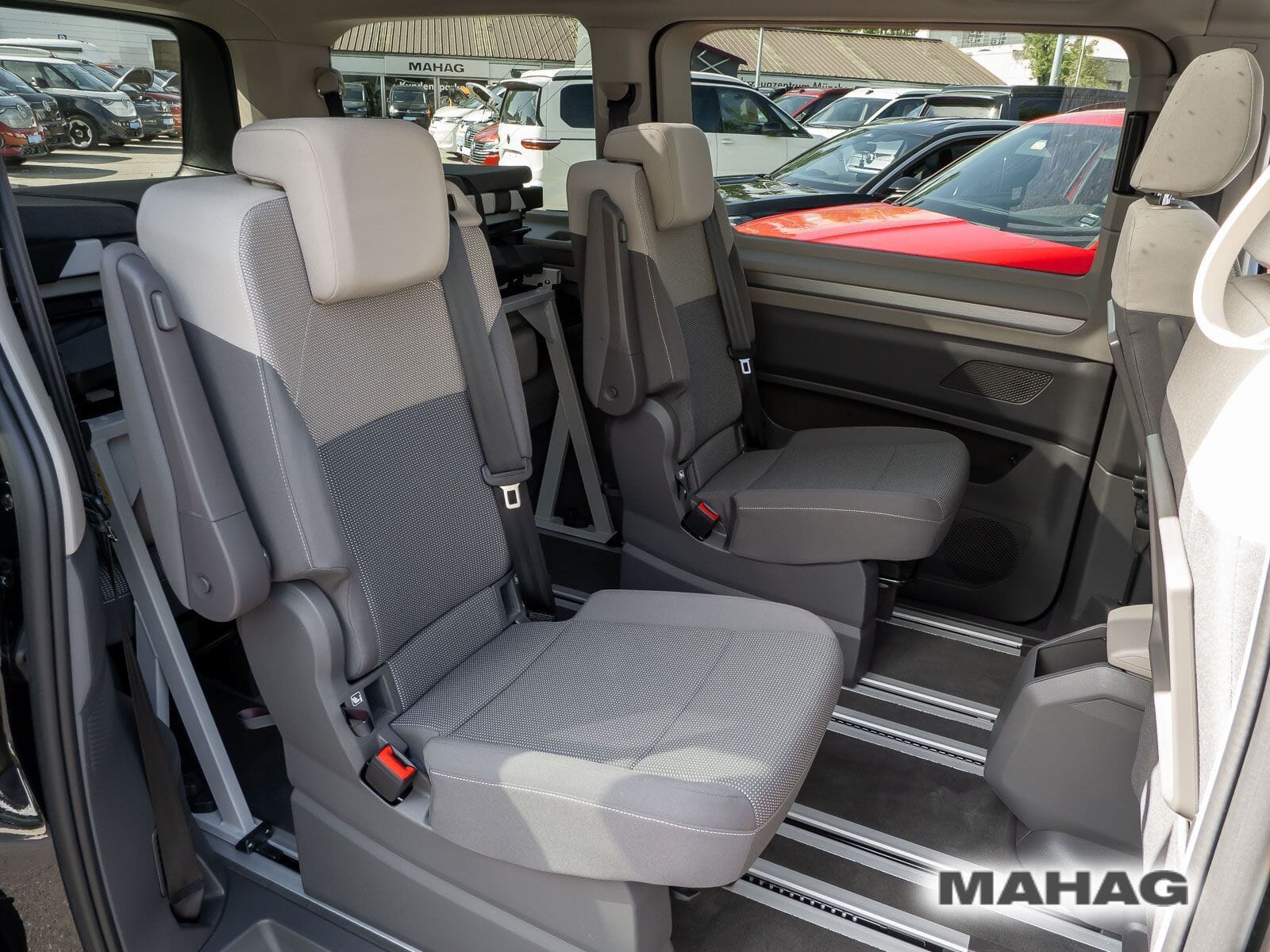 Fahrzeugabbildung Volkswagen Multivan Langversion Life