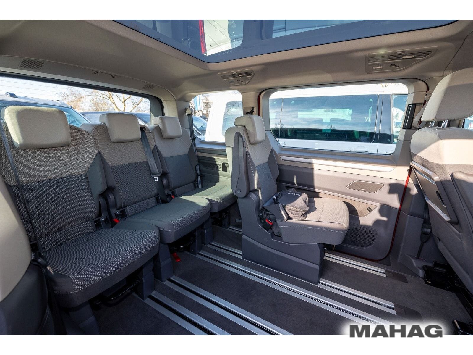 Fahrzeugabbildung Volkswagen Multivan Life