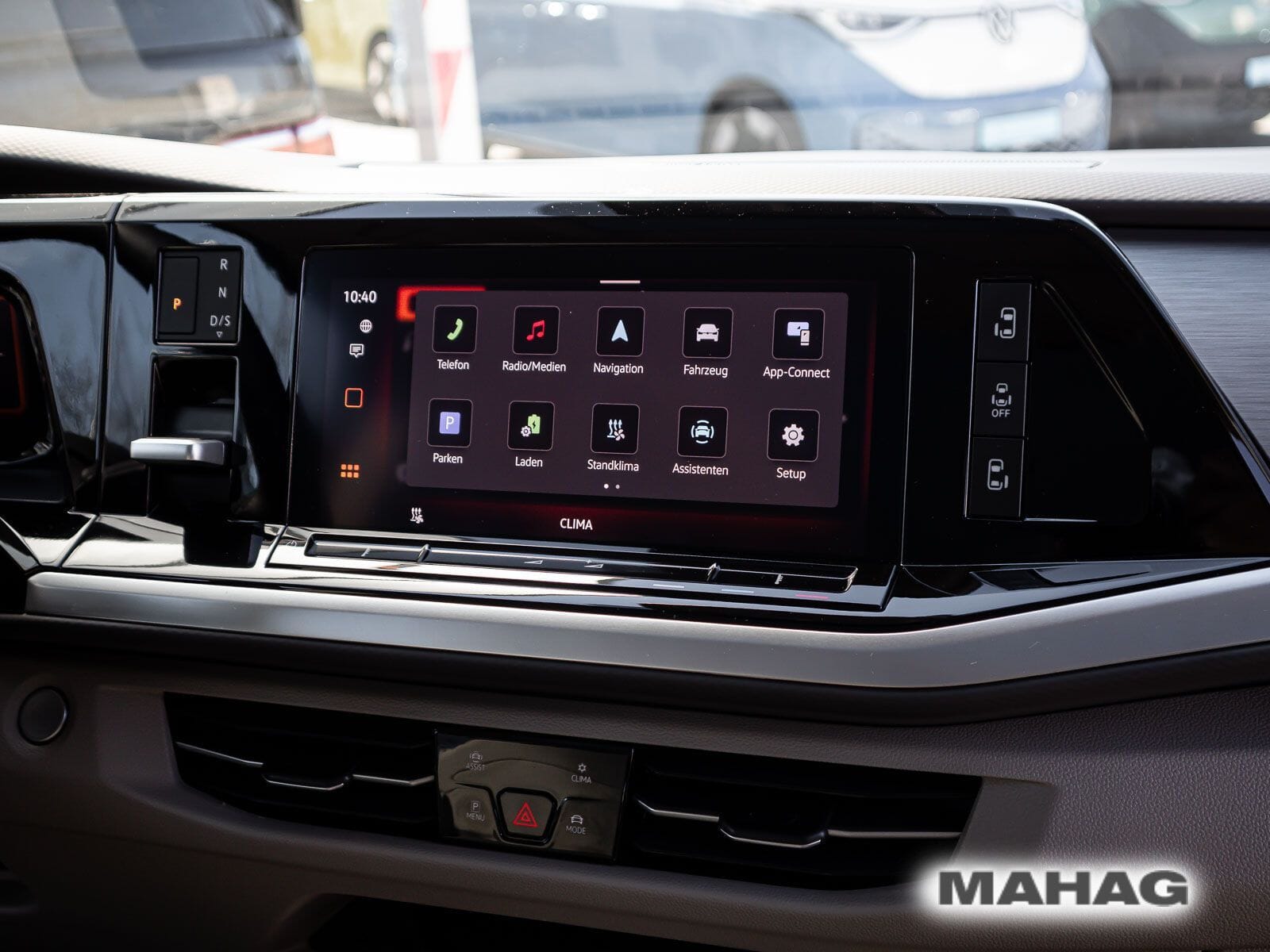 Fahrzeugabbildung Volkswagen T7 Multivan Style LÜ 1,5 TSI eHybrid 4motion AHK